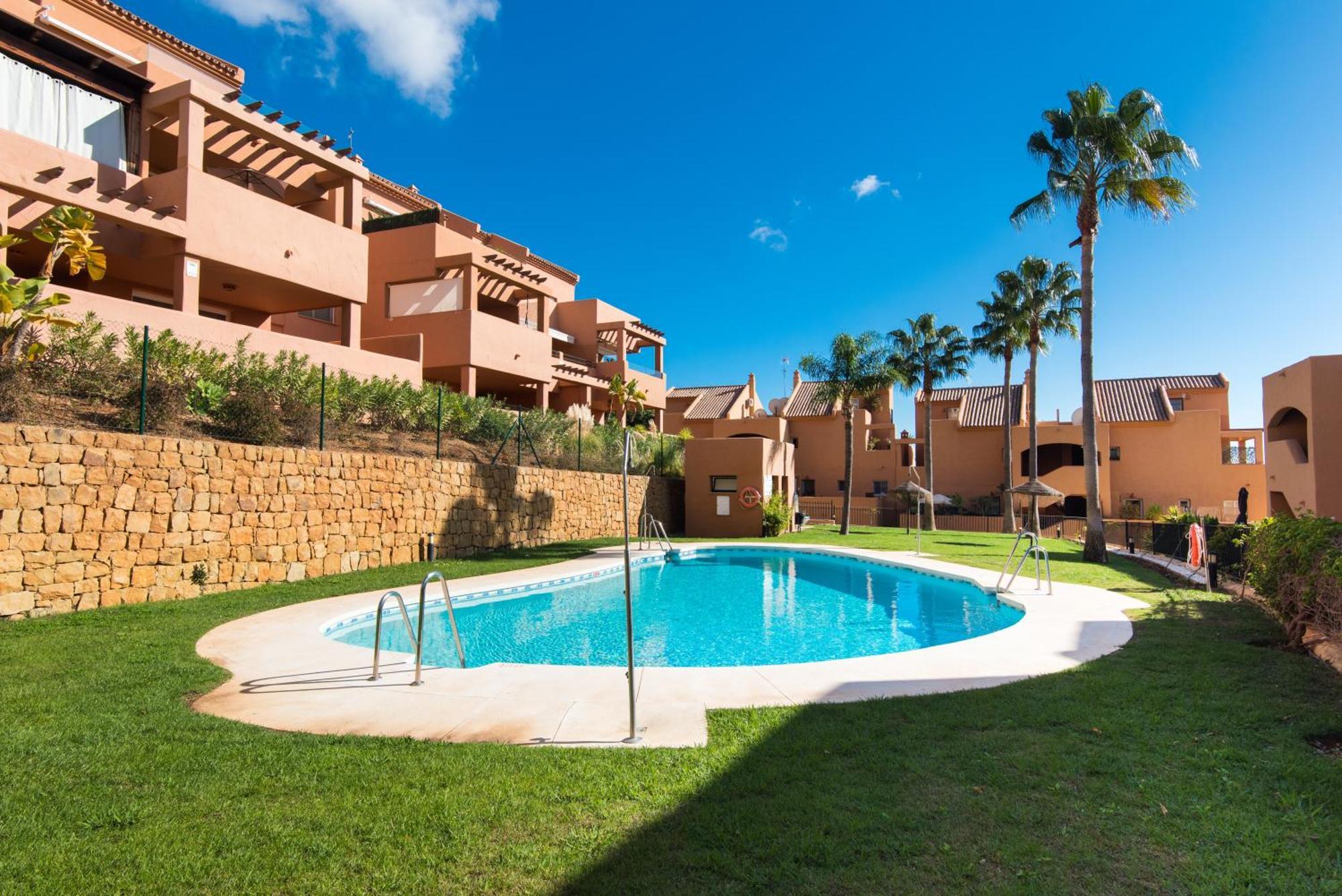 Rentandhomes Penthouse Elviria Golf Marbella Luaran gambar